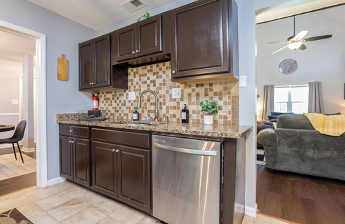 Hinesville House | Hinesville, GA 4BRs With 5 Bds Cherokee Rose Oasis Golf Game CBD