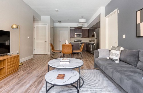 Mountain View Apartment | Hip Mountain View 2BR w/Gym & Spa, nr Tech Companies, by Blueground