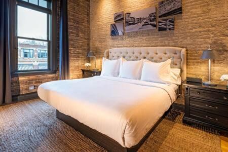 West Dundee Apartment | Hip Urban Loft-Small Town Charm-124 LOFTS #2