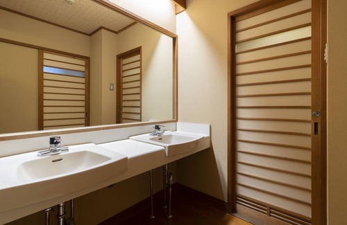 Gamagori House | Hiranoya