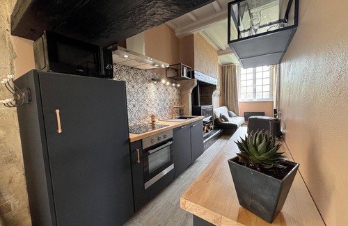Saint-Germain-de-Tournebut Cottage | Historic 18th Century Pavilion with Modern Comforts in a Majestic Private Château Setting