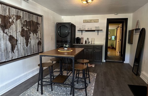 Canemah House | Historic 1898 Oregon City Home - 4 minutes from Downtown Oregon City!