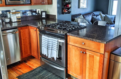 Medford Street - The Neck House | Historic Charlestown Townhouse 2Bed/2Bath with Gas Fireplace