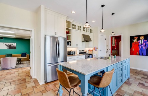 Oak Park - Northwood House | Historic charmer with a pool, gardens, gym, & game room- dogs ok