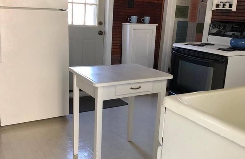 Ottawa Beach Cottage | Historic cottage by Holland State Park and Lake Michigan