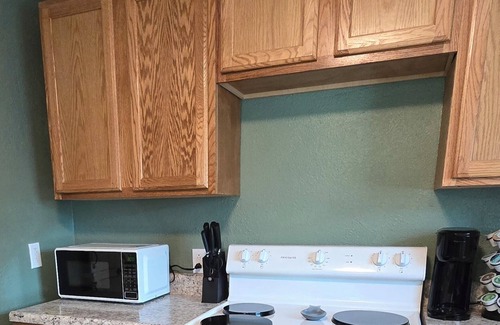 Boonville Apartment | Historic Cozy Apartment 1 Bedroom In Peaceful Boonville