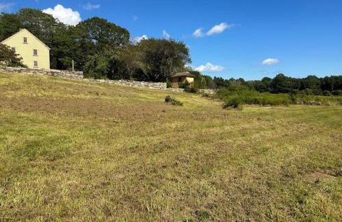 Bozrah House | Historic Farm on 96 Acres!
