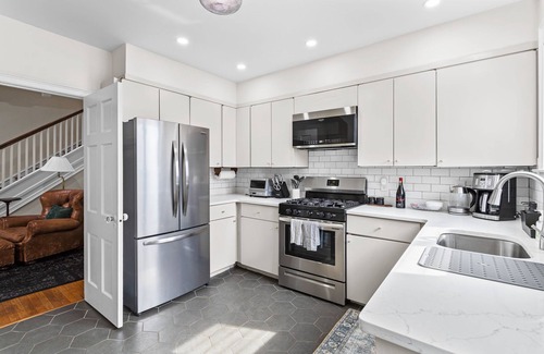 Northwest Philadelphia House | Historic Haimish House of Chestnut Hill