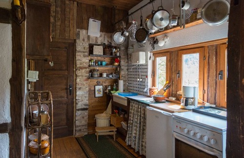 Wirft Cottage | historic half-timbered house on the edge of a forest in a secluded location
