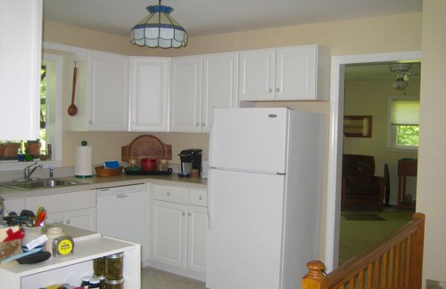 West Side Historic District Cottage | Historic Hendersonville NC - Walk to Town - Mountain Get Away
