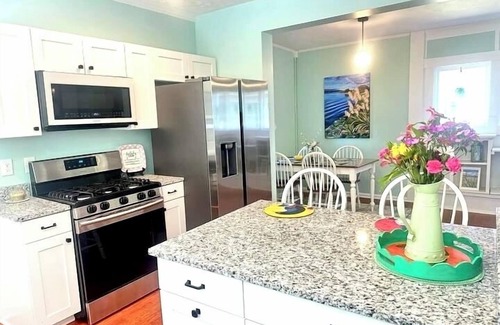 Shelbyville House | Historic home freshly renovated on the Bourbon Trail
