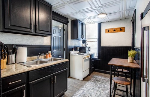 Knoxville House | Historic Loft 5 minutes to downtown