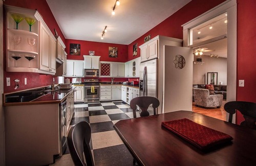 Historic Ybor House | Historic Loft in the Heart of Ybor City in Tampa- Close to everything!