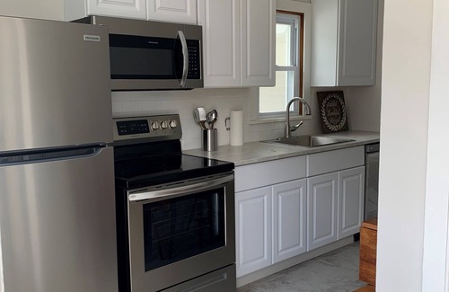 Troy House | Historic Main Street Cottage