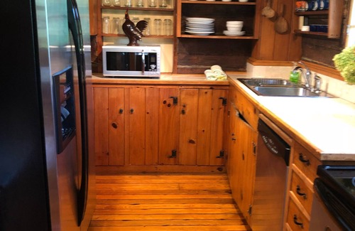 Lynn Cabin | Historic Pea Ridge Cabin, circa 1820, outskirts of Tryon, NC