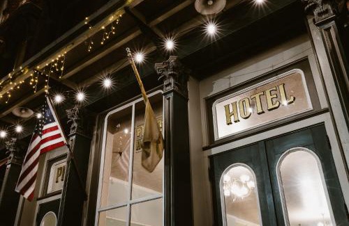 Las Vegas Hotel | Historic Plaza Hotel
