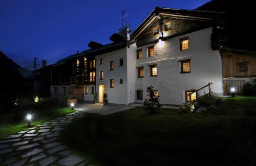 Gressoney-Saint-Jean Apartment | Historic Residenze Loo Bach