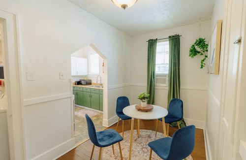Midtown House | Historic Revival King Bed Midtown Memphis 70