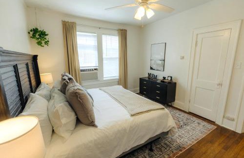 Midtown House | Historic Revival King Bed Midtown Memphis 66 Fast WiFi Free Parking Yes Pets