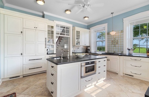 Saluda House | Historic Rosegill -700 Acre Farm on Rappahannock River with Pool, Beach, Fishing