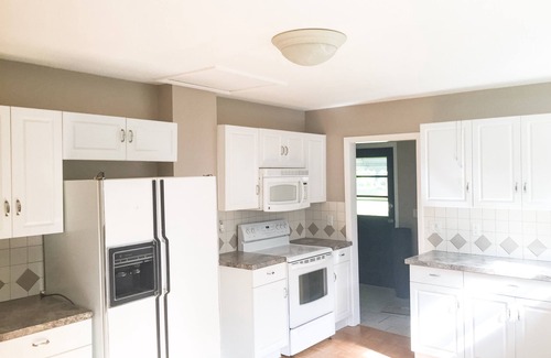 Streetsboro House | Historic Schoolhouse - Private Yet Central minutes from 480 and the Turnpike