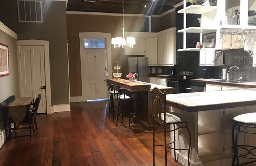 Vicksburg Apartment | Historic Speak Easy Loft with Water Views in Downtown Vicksburg