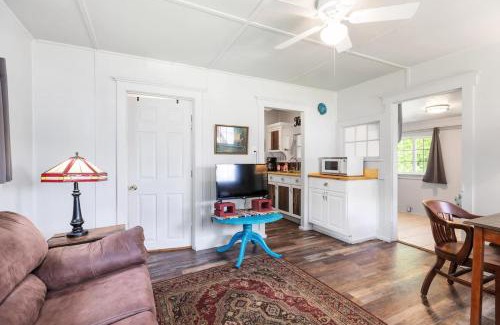 Rockaway Beach House | Historic Water's Edge Cottage 10