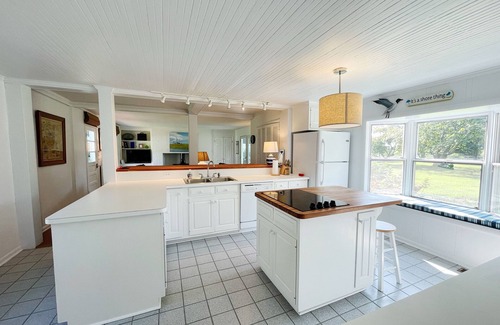 Weirwood House | Historic Waterfront Home With Big Views Of The Chesapeake Bay