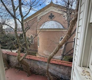 Arnavutkoy House | Historic White Mansion Bosphorus & Church View
