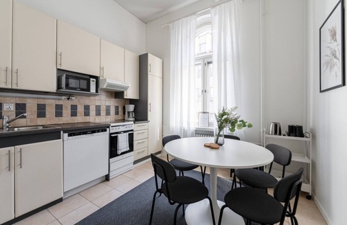 Tampere Apartment | Historical 3BR Downtown Apartment with Sauna