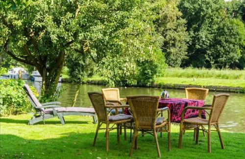 Maarssen Villa | Historical house on river Vecht