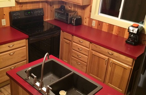 Elkhart Lake House | Historical Lodge in Elkhart Lake with Hot Tub