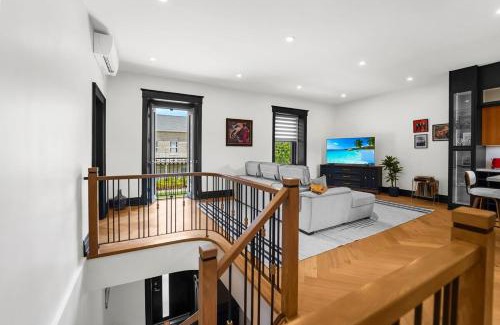 Salem Apartment | Historical Loft Retreat Minutes to Elora Main St