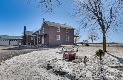 Rubicon House | Historical Log Cabin on 80 Acres in Hartford!