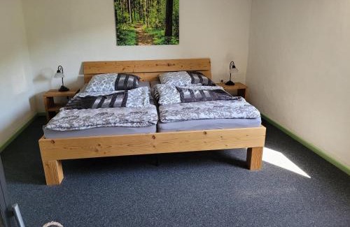 Holzhausen House | Historisches Ferienhaus "Schwalbennest" mit Eseln