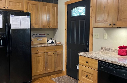 Jacksboro House | Hiwassee Haven.Amenities.Covered Dock, Hot Tub, Kayaks, Paddle Bds, Firepit