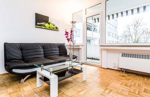 Baumberg Apartment | HÖ01 large apartment with dryer and washing machine