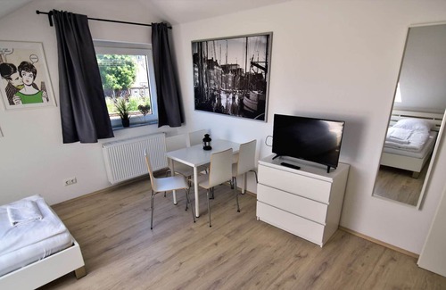 Humboldt - Gremberg Apartment | HÖ01 large apartment with dryer and washing machine