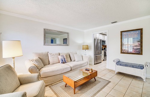 Hobe Sound Villa | Hobe Sound Villa w/Screened Porch: 4 Mi to Beach