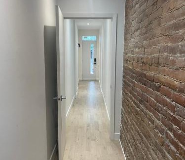 Maisonneuve Apartment | Hochelag Nook