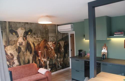 Woudrichem Apartment | Hoeve Altena Barn