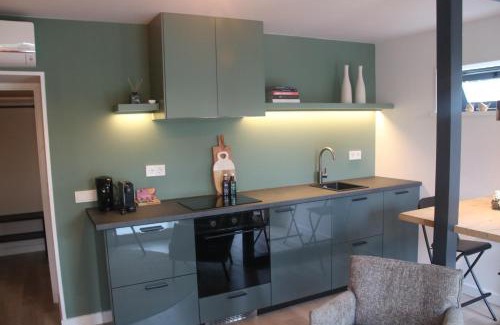 Woudrichem Apartment | Hoeve Altena Barn