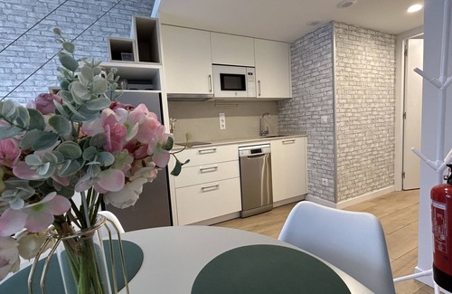 Lezcairu Apartment | Hola Pamplona! Tranquilo y Luminoso Loft a 15 Minutos del Centro de Pamplona
