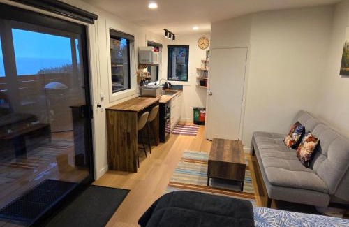 Cape Foulwind Apartment | Hole in the rock Studio