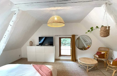 Bourguignon-sous-Montbavin House | Holiday home in a charming village