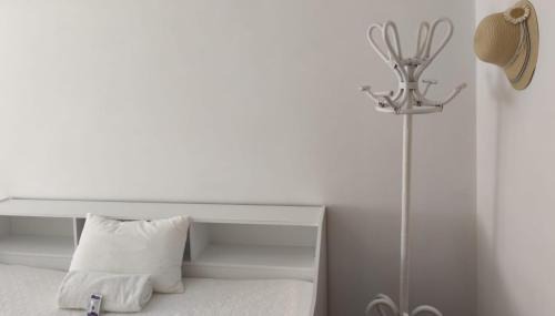 Baiona Old Town Apartment | Holiba, Breixo , Piso retro, amplio, a un minuto de la playa, Baiona, Galicia