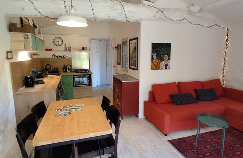 Saint-Martin-le-Superieur House | Holiday Home 'La Laiterie' with Shared Pool, Balcony and Wi-Fi