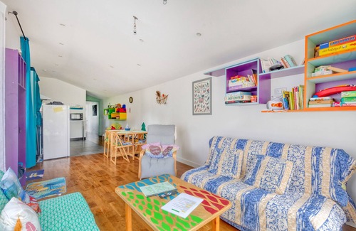 Sainte-Reine-de-Bretagne House | Holiday Home 'Le Petit Nid' with Private Terrace, Wi-Fi and Air Conditioning