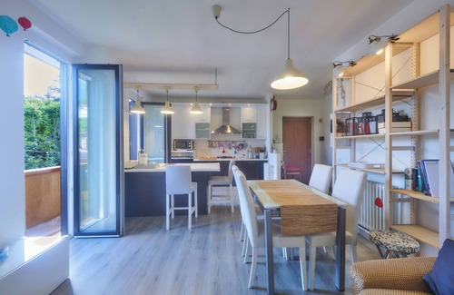 Lierna Apartment | Holiday Accommodation "Nicola Flat" close to the beach