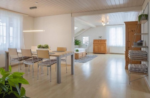 Matten bei Interlaken Apartment | Holiday apartment Matten b. Interlaken for 2 - 4 persons with 3 bedrooms - Holiday apartment in a fa